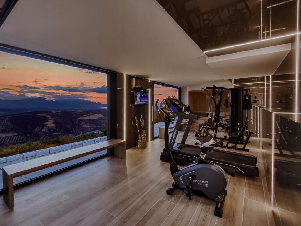 Indigo Villa with private Pool-Gym-Sauna-BBQ by Hospi Living 6