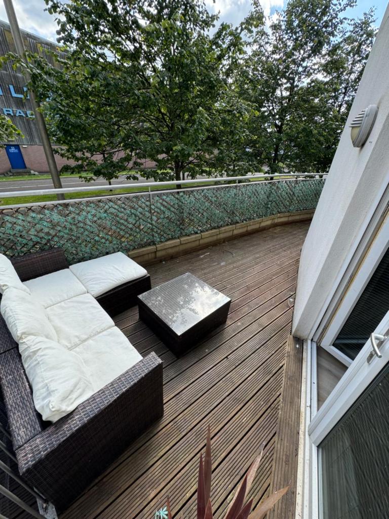 KM Granton Apartment 6