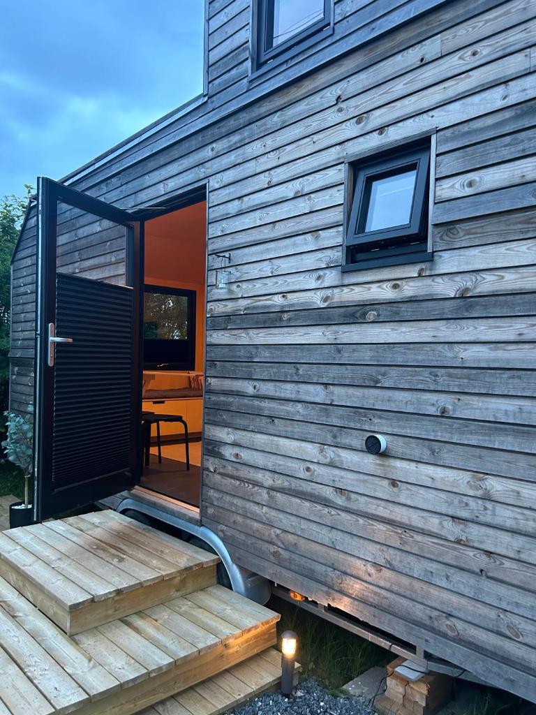 Modern Tiny House with wood stove, Nature Escape near Oslo 6