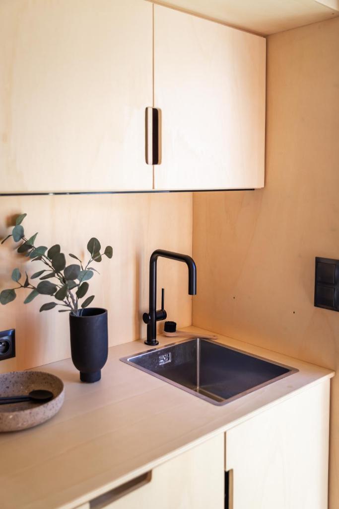 Modern Tiny House with wood stove, Nature Escape near Oslo 8