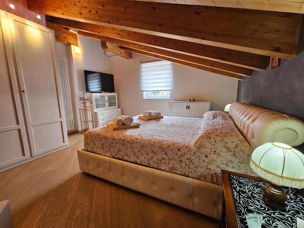 Photo de la galerie de l'établissement VILLA LOVE - Regarda Travel, à Lazise