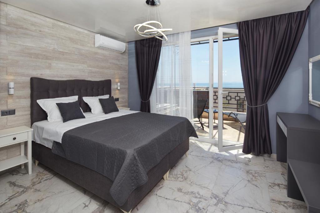 Niko's Apartments Deluxe 7