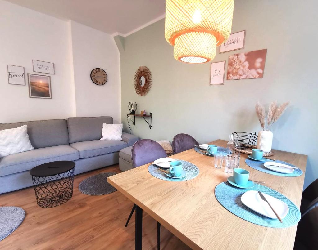 BohnApartments XL Suite - 2 Schlafzimmer mit Balkon - Zentrum - Petersberg - Domplatz 3