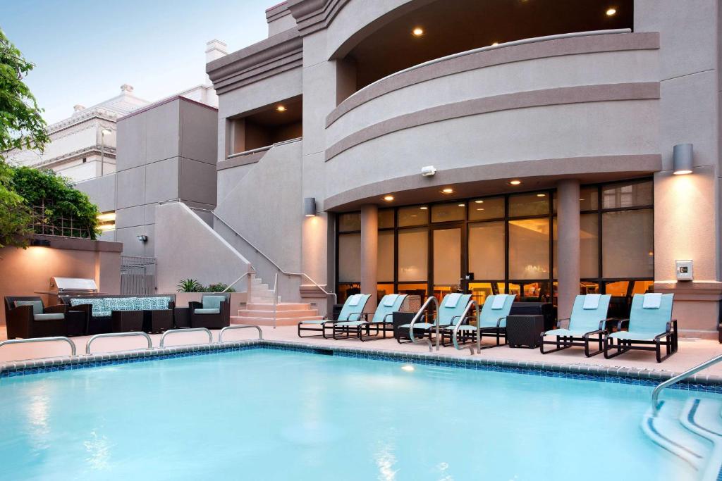 Sonesta ES Suites San Antonio Downtown Alamo Plaza Image