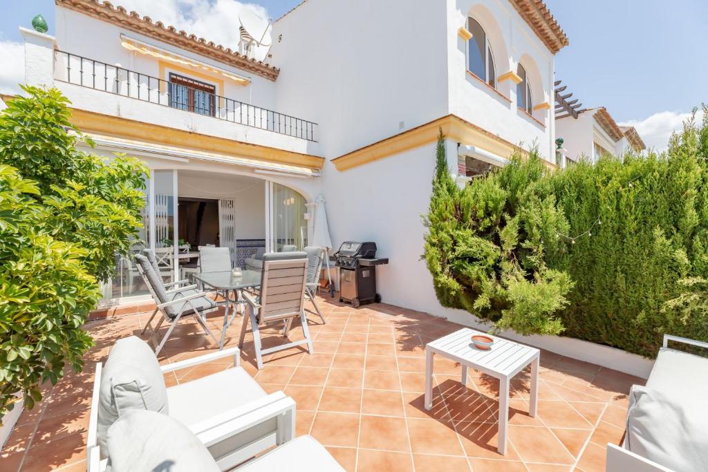 Casa Jardines del Sol 2 3