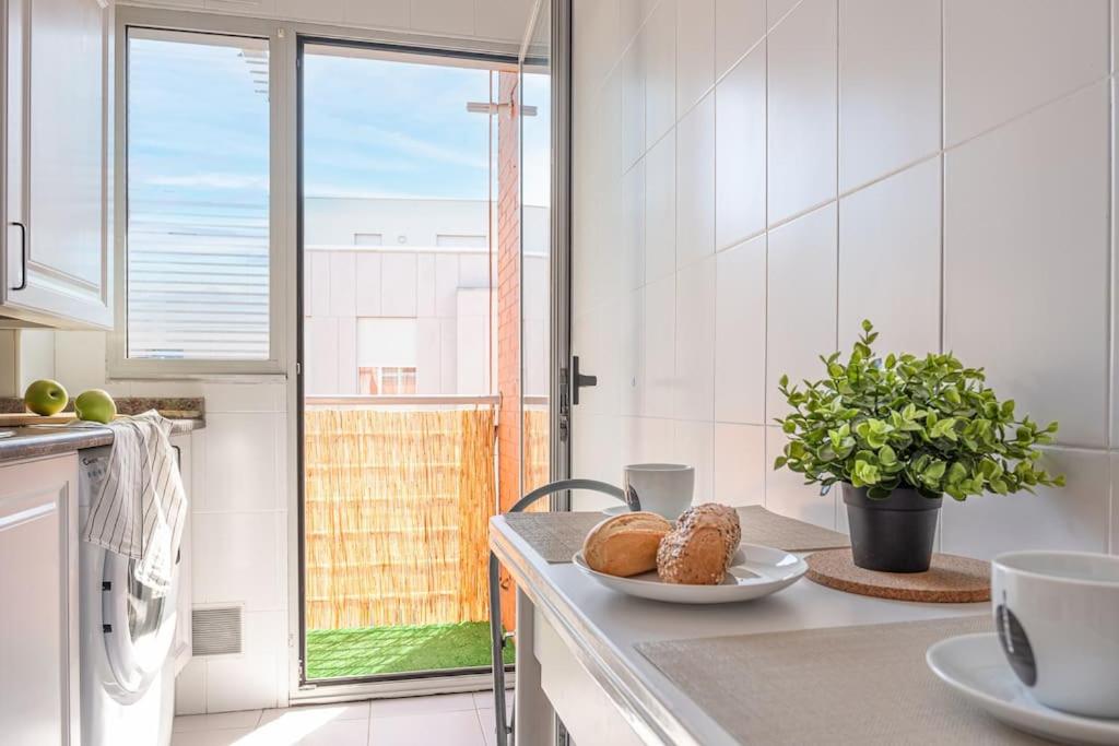 San Roman apartment with private parking 3
