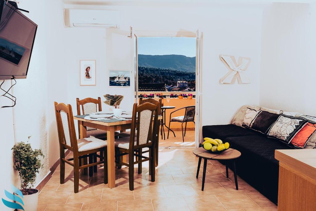 Hvar apartmani & spa 4