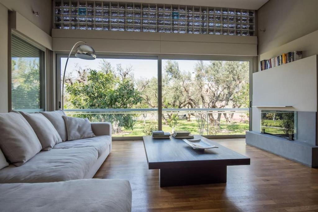 Studio Rio Unique space with garden and garage 1