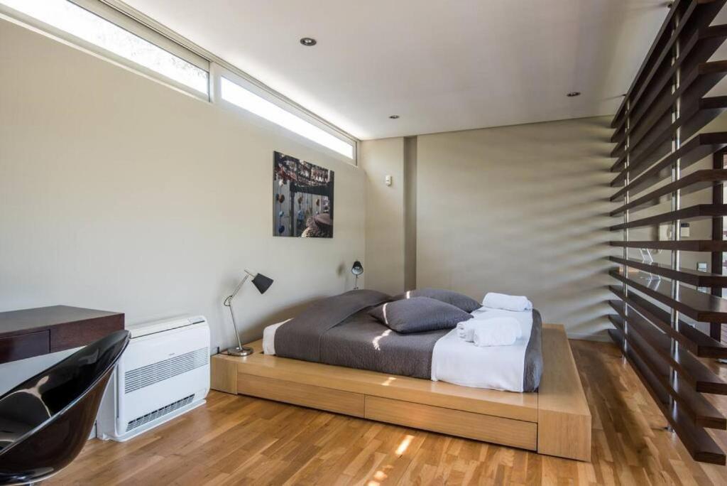 Studio Rio Unique space with garden and garage 4
