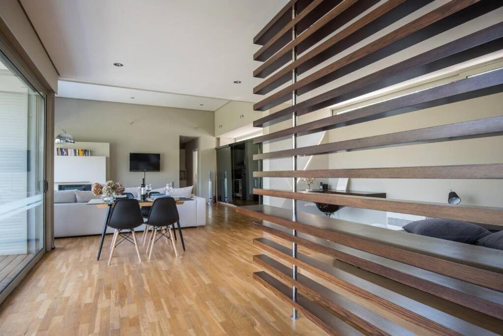 Studio Rio Unique space with garden and garage 8