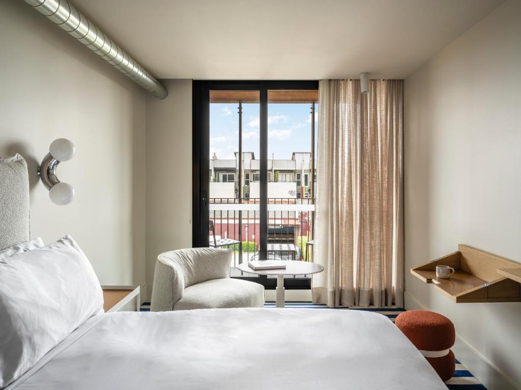 The StandardX, Melbourne Image