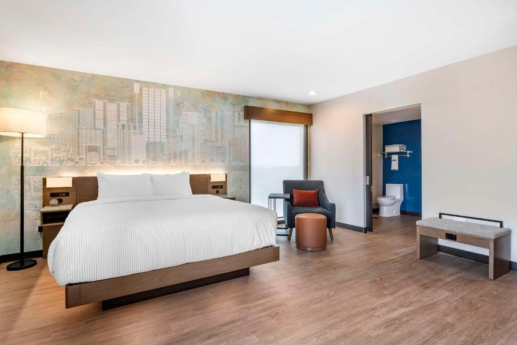Cambria Hotel Orlando Universal Blvd Image