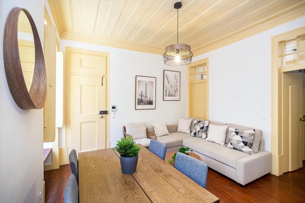 GuestReady - Classical Portuguese Style Family Apt in Bohomeain Alfama 8