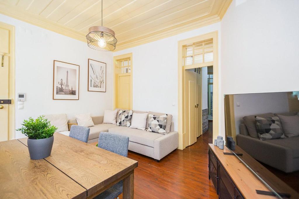 GuestReady - Classical Portuguese Style Family Apt in Bohomeain Alfama 7