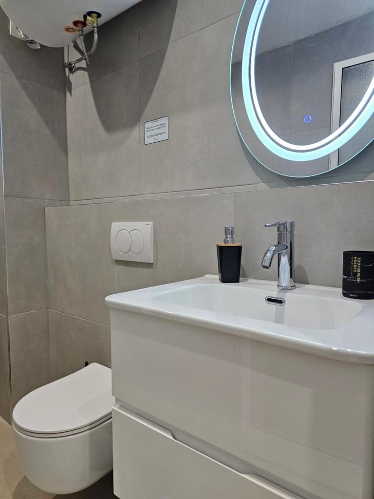 Apartment's City Center Aquilo 8