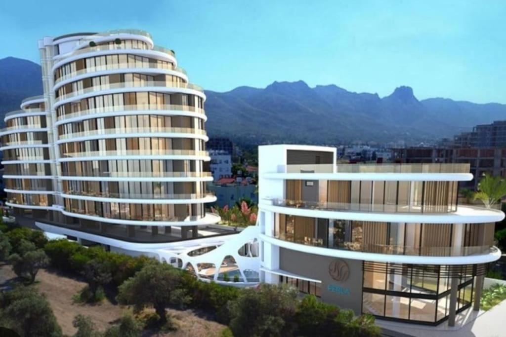 City Centre Luxury Residence with Pool near Dunya IVF & Beach 7