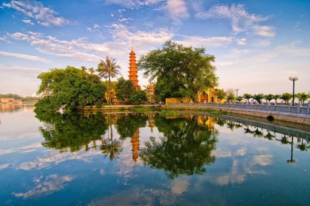 Tu Linh Palace Hotel