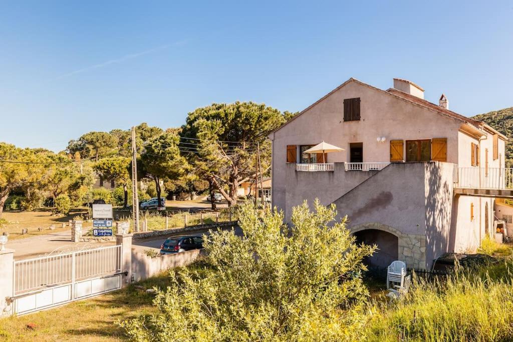 Terrasse panoramique ensoleillée avec vue mer 5