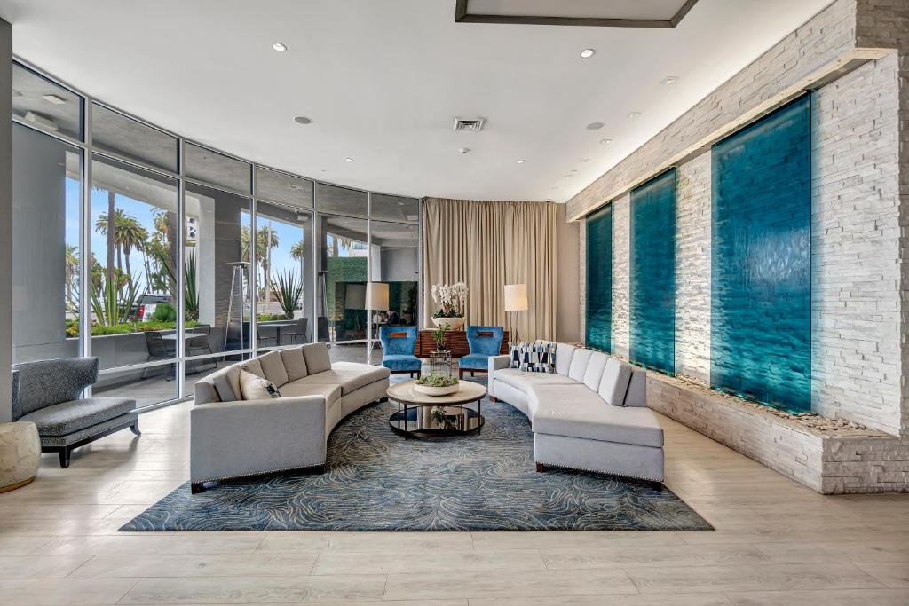 Ocean View Hotel Image