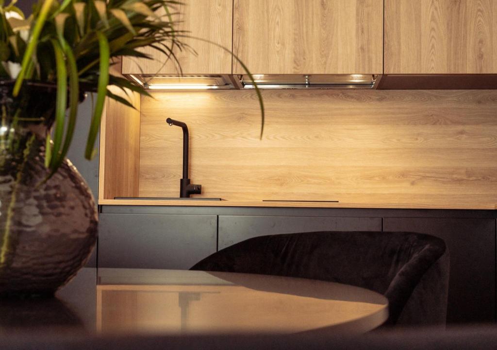 Seeport Suites 8