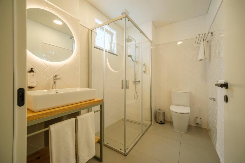 Azimute 5 - T1 Moderno Centro Histórico Angra 8