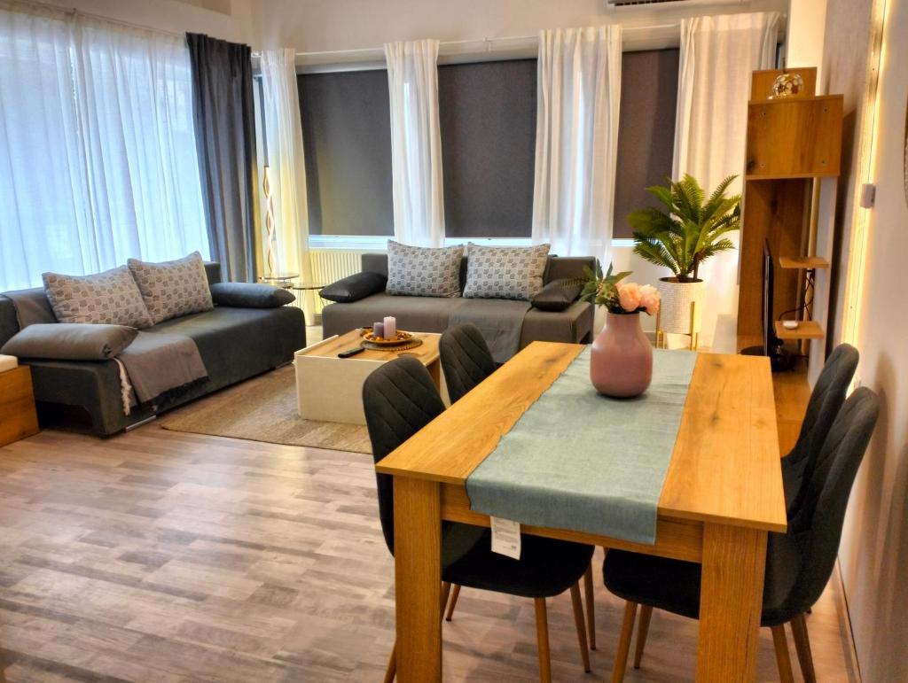 Savvas & Iosif city stay residence 2