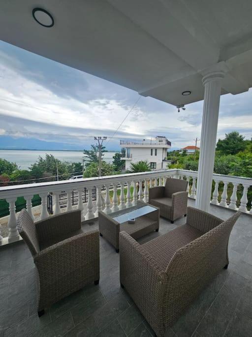 HomeByTheLake-Shiroke 6