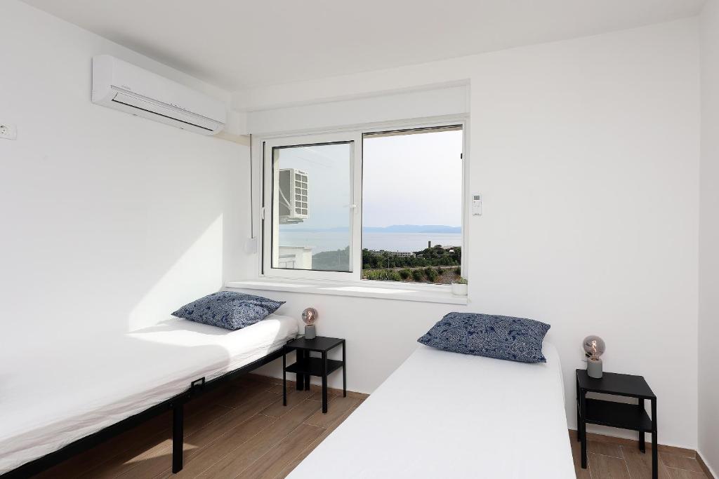 MODERN Flat MORE 2