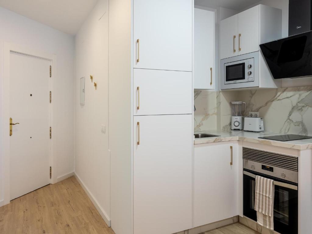 Torremolinos Centro Apartamento con parking y playa a 5 min, wifi alta velocidad 7