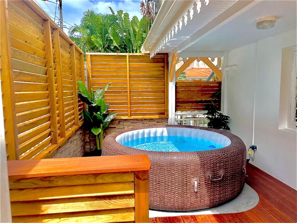 Magnifique haut de villa spacieux campagne,Jacuzzi 6