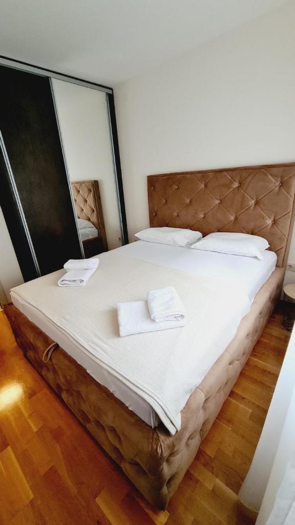 Mara's cozy apartment 6
