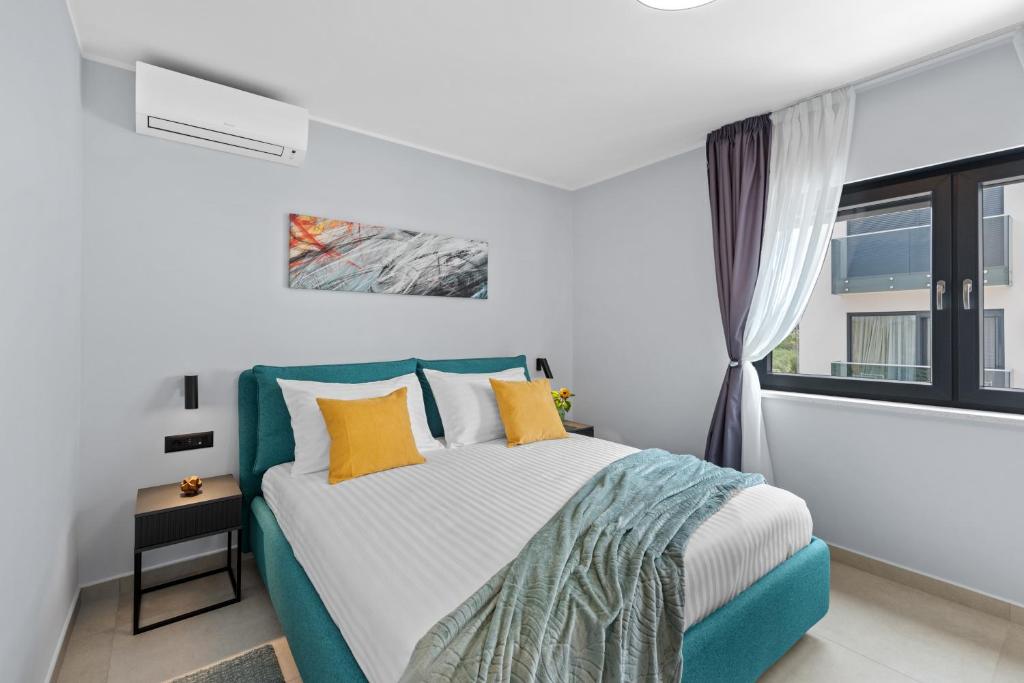 Alex Luxury Apartments 8