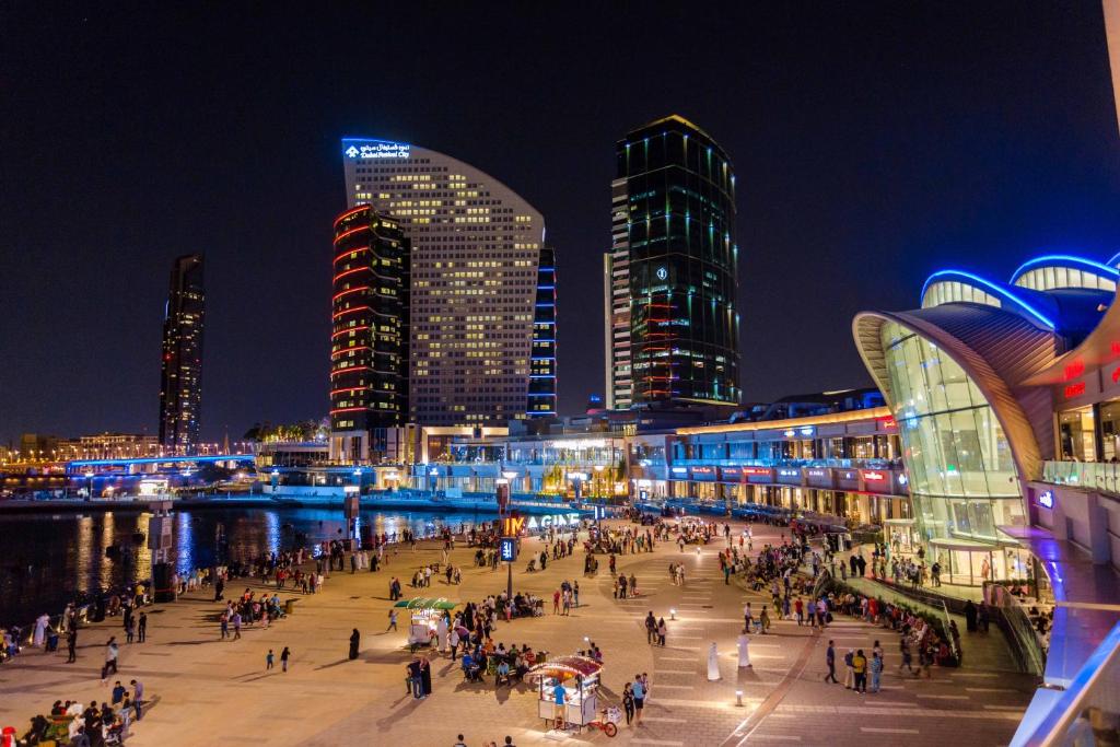 Crowne Plaza Dubai Festival City Image
