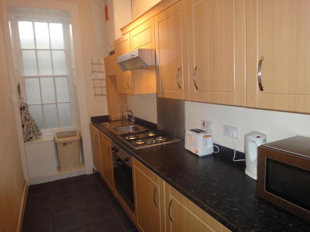 Heart Of Edinburgh City Flat 4