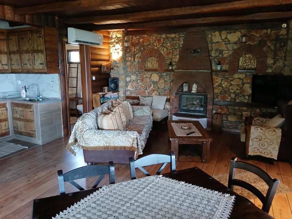 Artemis' Stone House 4