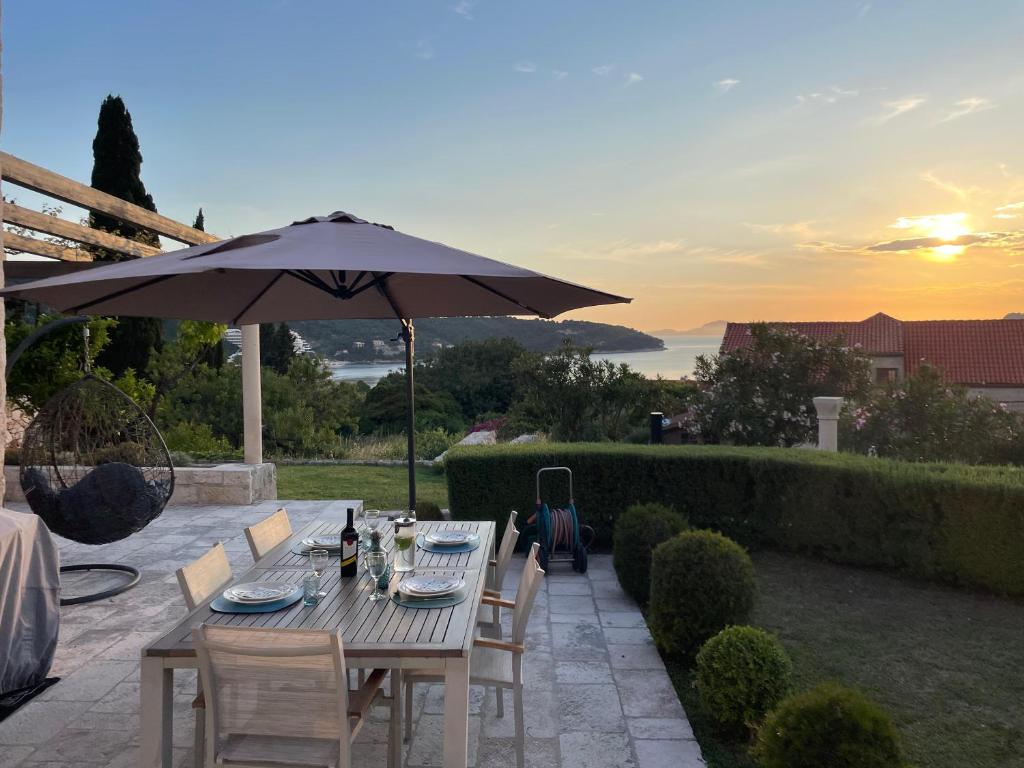 Charming Sea View "Villa Divine" - 2min from the sea 5