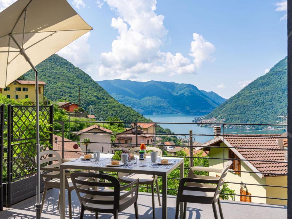 Apartment Lakeview Terrace by Interhome
