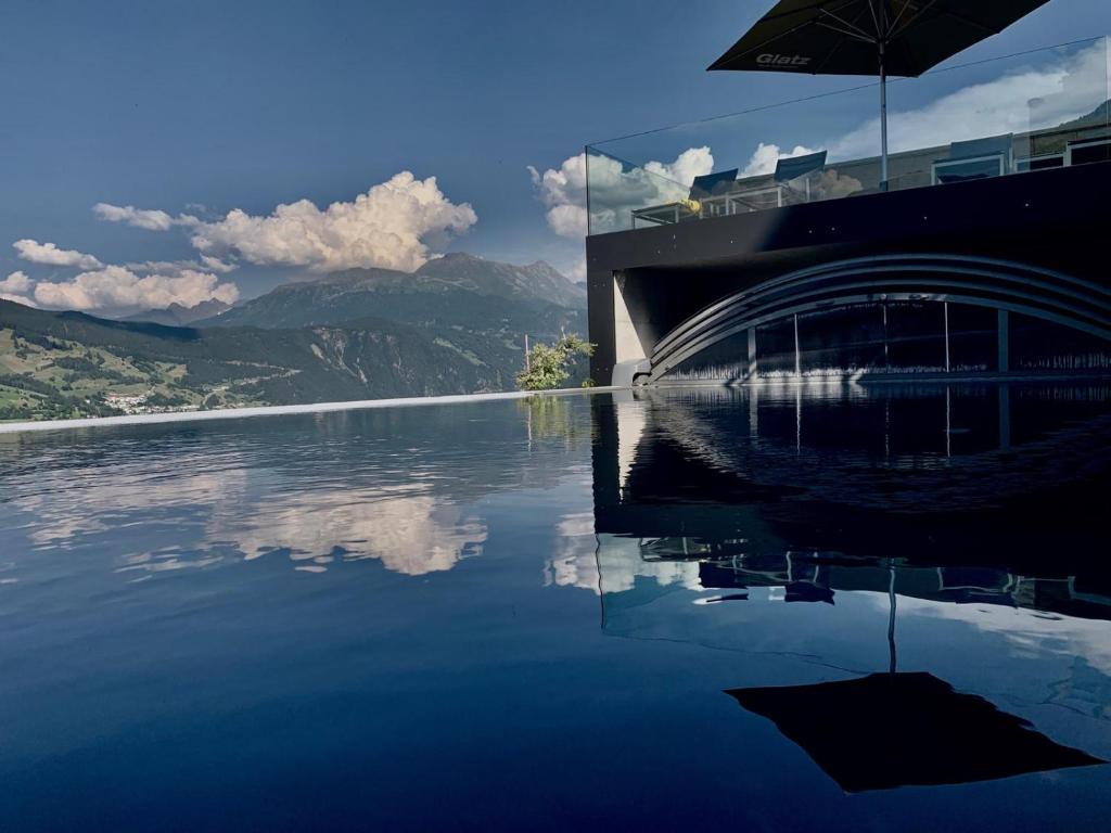 Apart Alpine Retreat 2