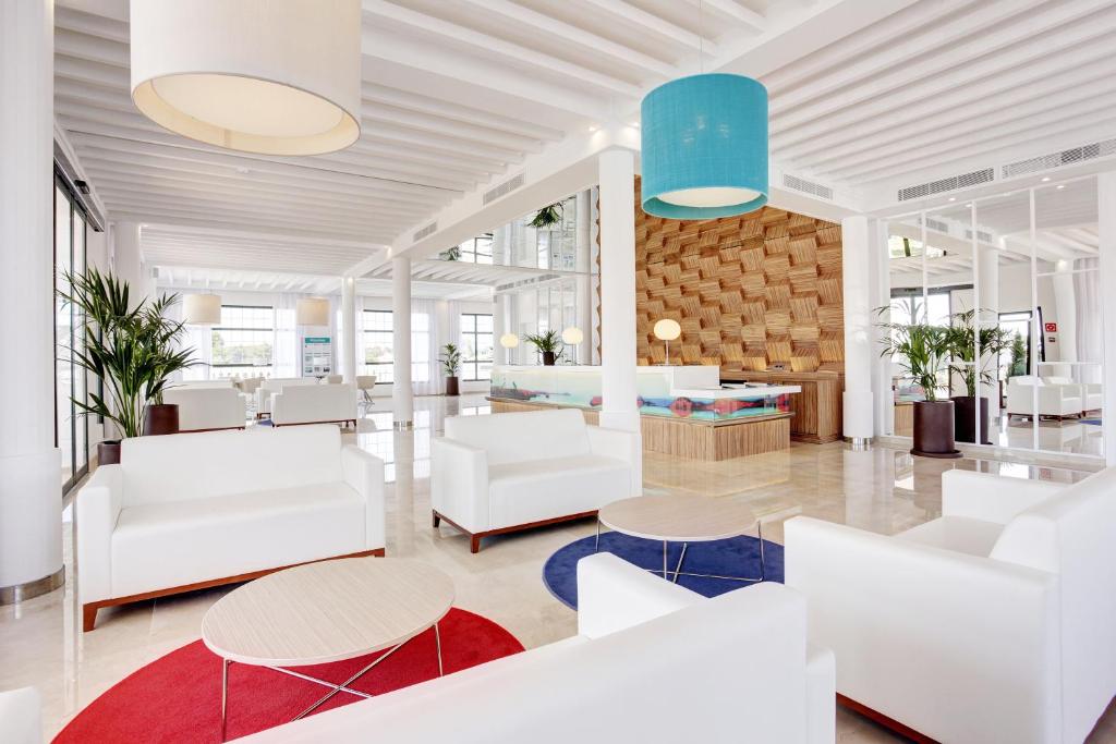 Grupotel Mar de Menorca 2