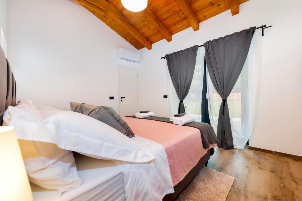 Holiday House with jacuzzi and sauna 8