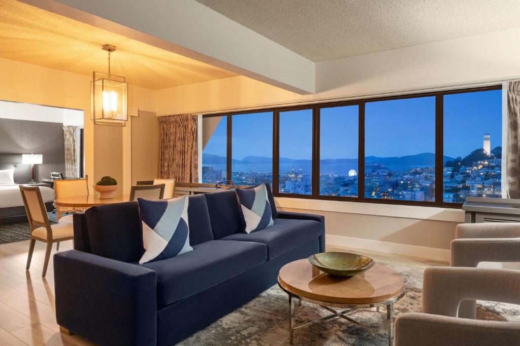 Hilton San Francisco Financial District Image
