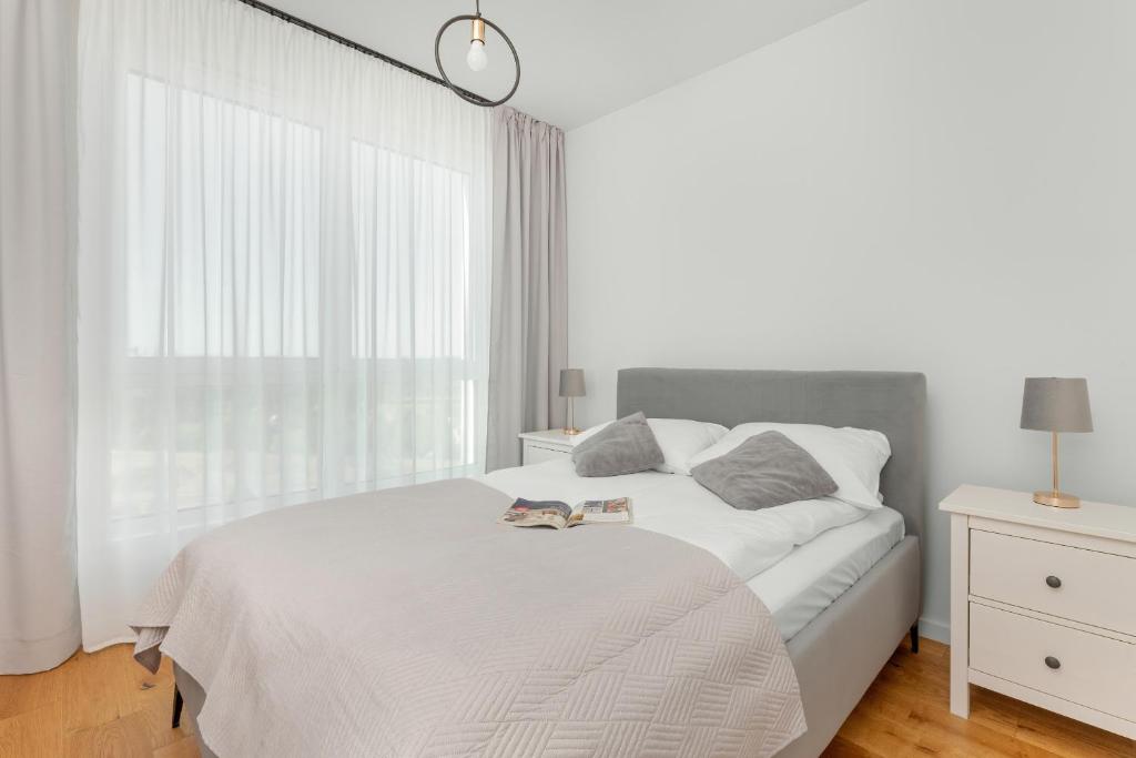 Apartament na 15 Piętrze z Widokiem na Zatokę w Gdyni i Parkingiem by Noclegi Renters 2