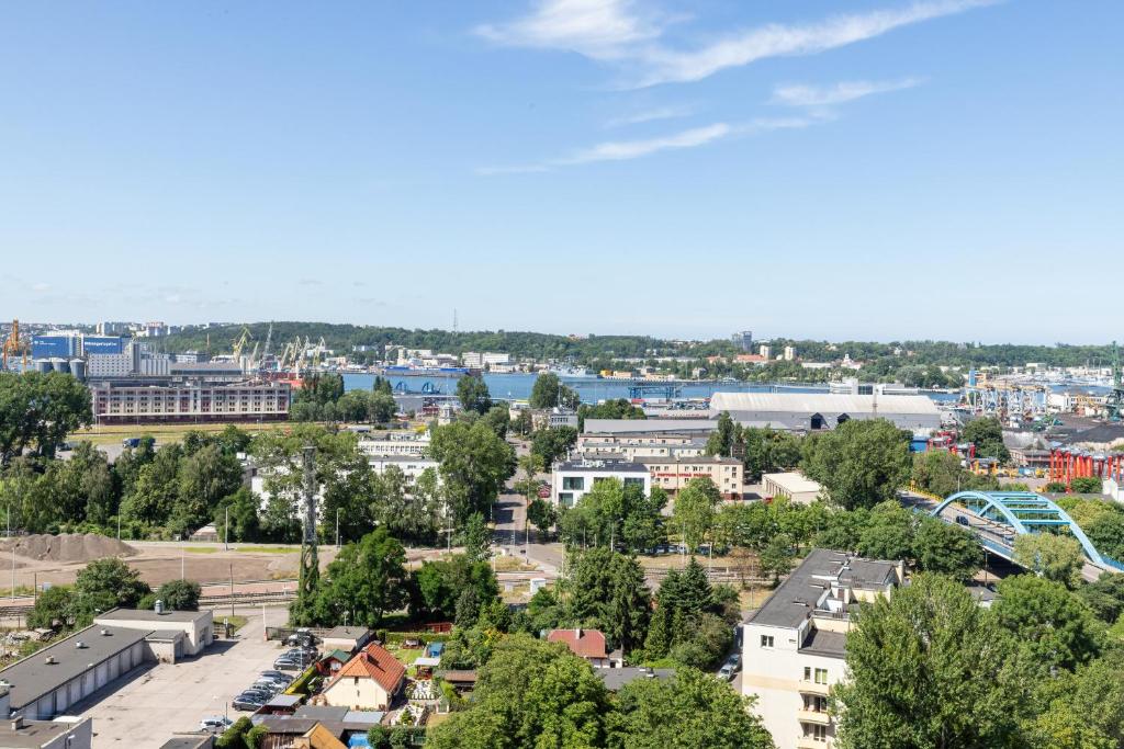 Apartament na 15 Piętrze z Widokiem na Zatokę w Gdyni i Parkingiem by Noclegi Renters 3