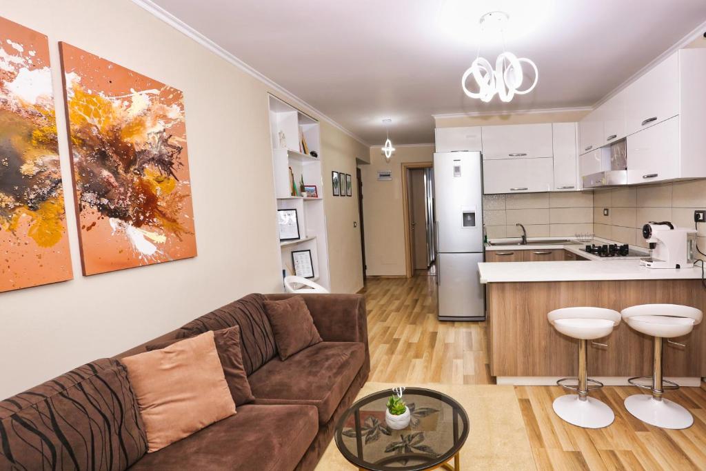 R&B City Center Apartment 3