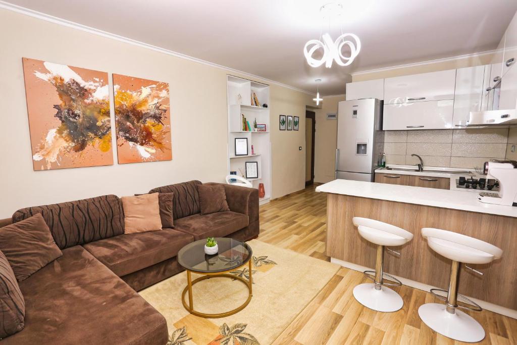 R&B City Center Apartment 4