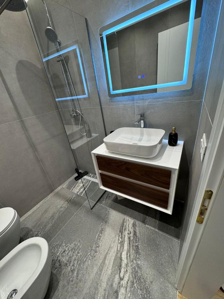 M&E Home 3