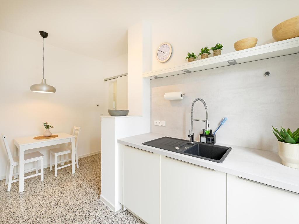 Lemon3 - Design Apartments with Smart-TV, Self Check-in & Free Parking 7