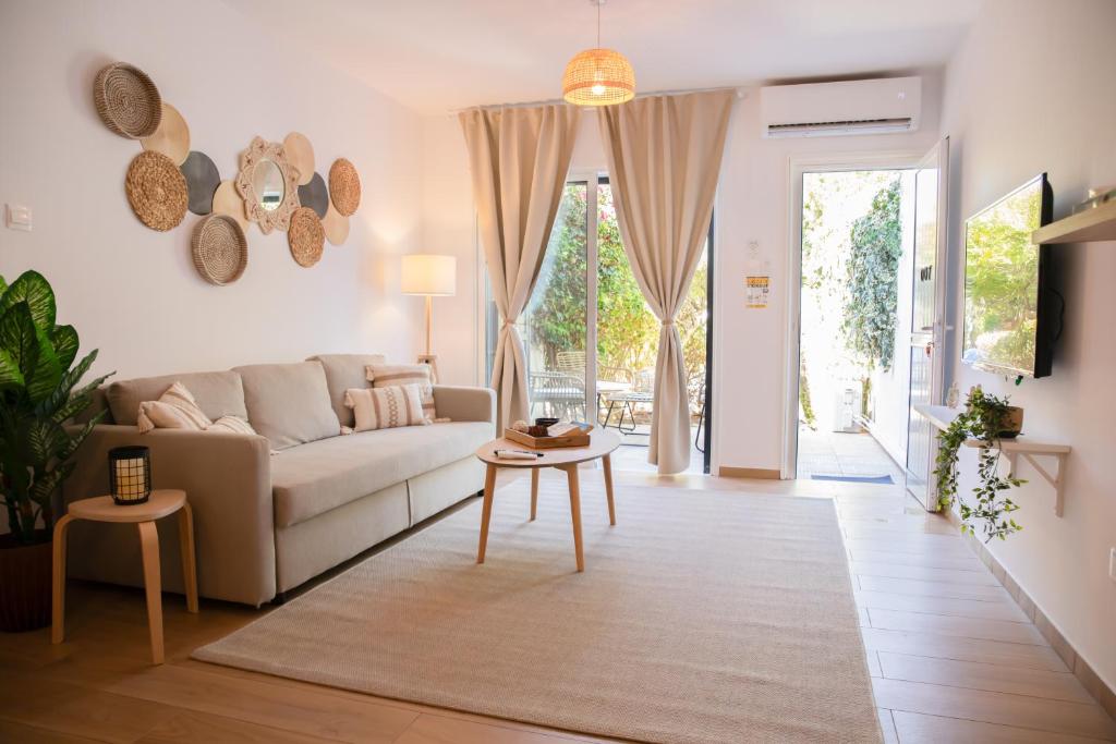 Romi's Vacation Townhouse 5