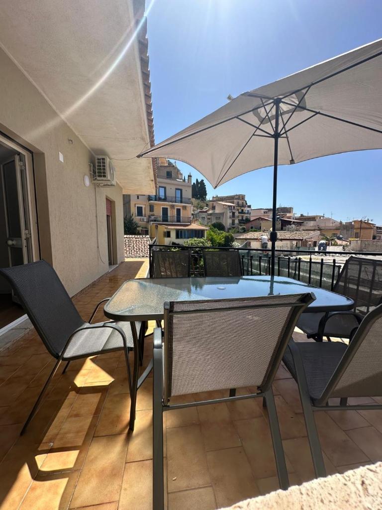 We Home Taormina Center with Parking