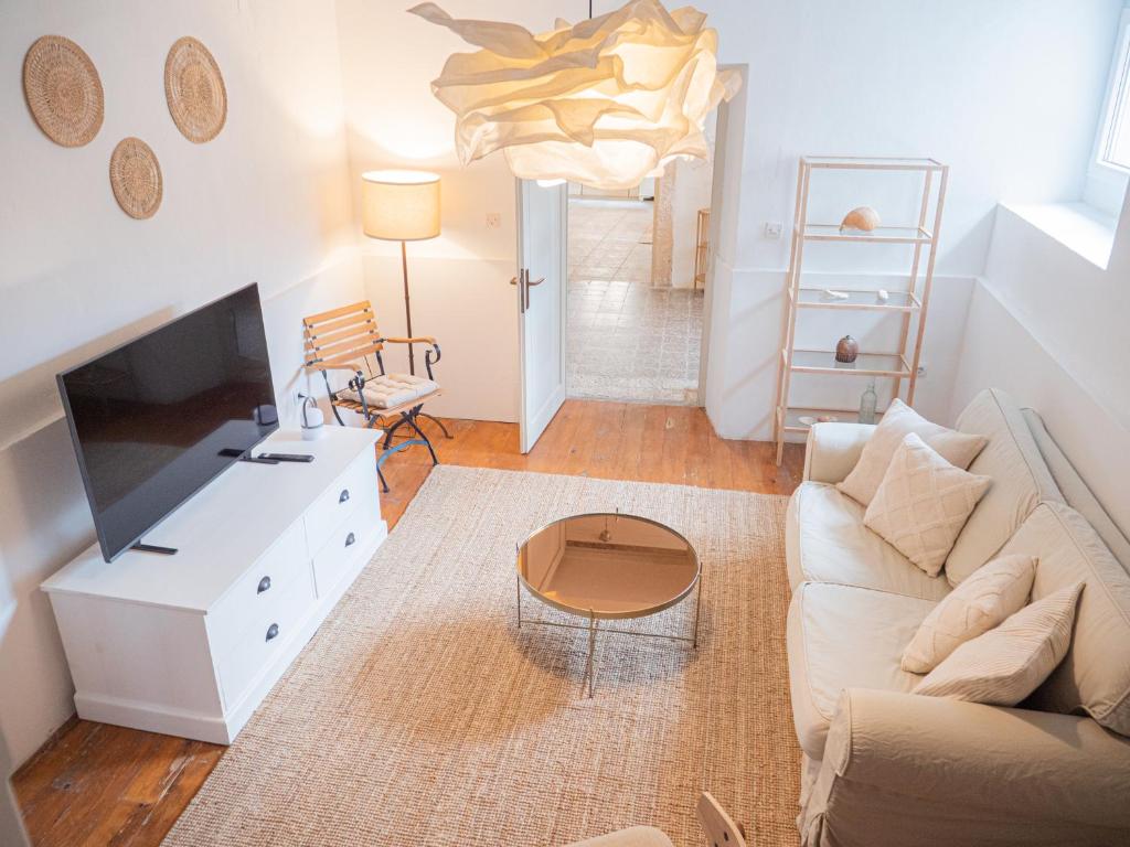 Casa Gojave - Authentic Hvar House with Garden 8